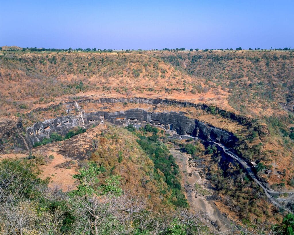 how to visit Ajanta and Ellora caves from Aurangabad